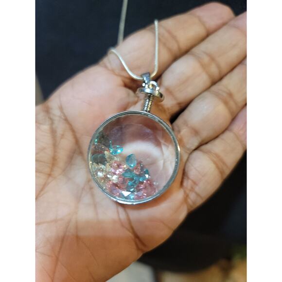 Women’s Long Pendant Necklace With Round Glass Locket And Multicolor Crystals - Picture 3 of 5